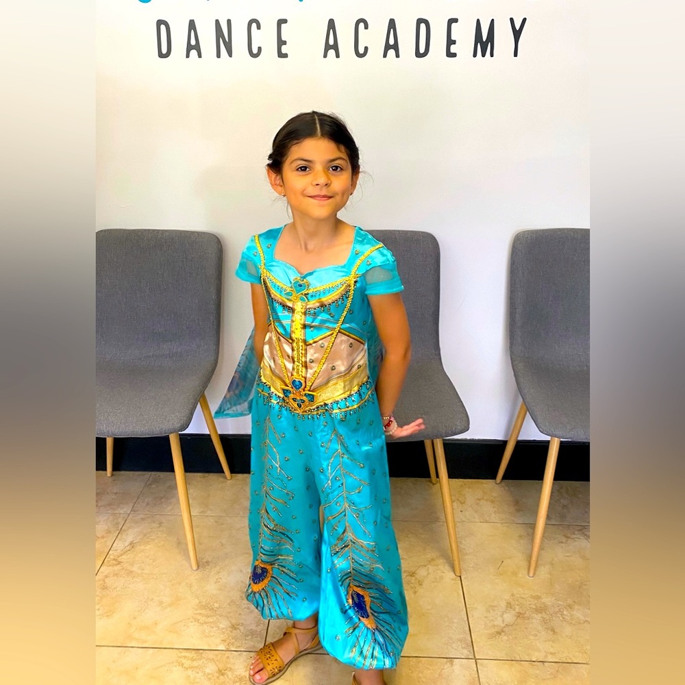 Jasmine (live action costume)